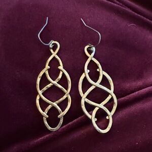 Elegant Gold Dangle Earrings
